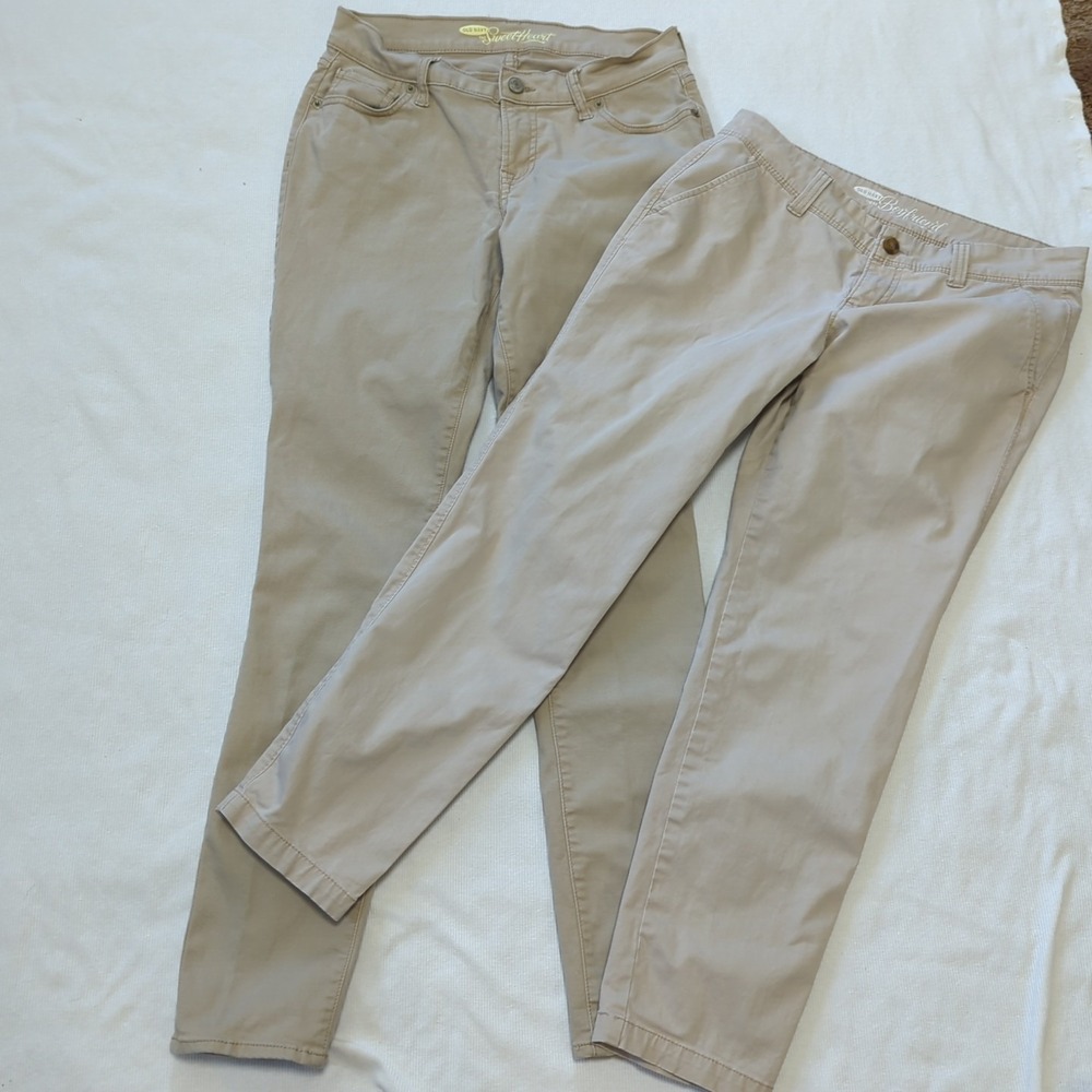 Lot Of Two Pairs Old Navy Women's Size 2 Khaki School Uniform Pants 172